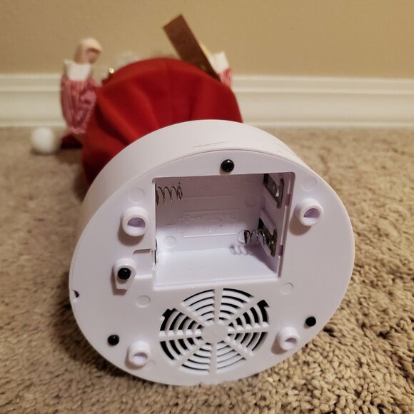 Vintage Holiday Time Musical and Illuminated Animated Figure Santa Claus - Picture 9 of 11